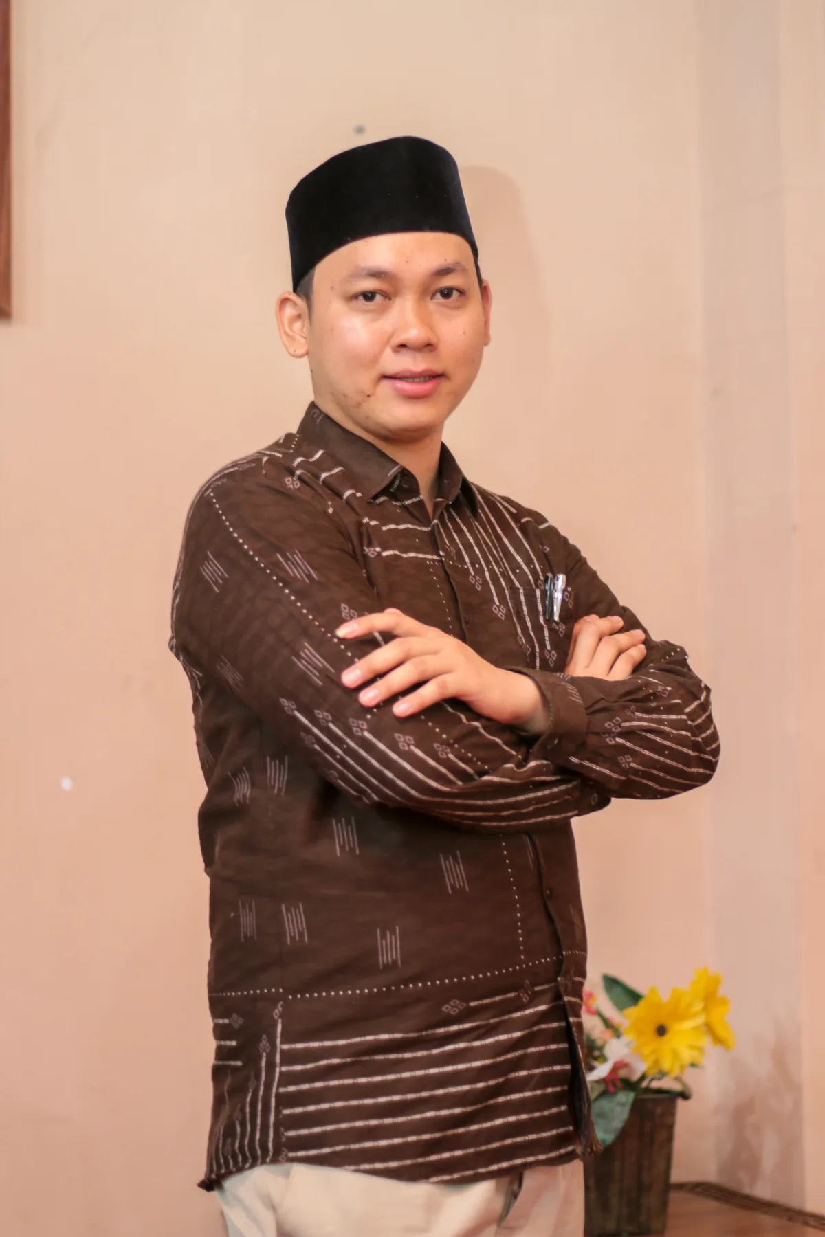 Aji Muhtaji, Lc